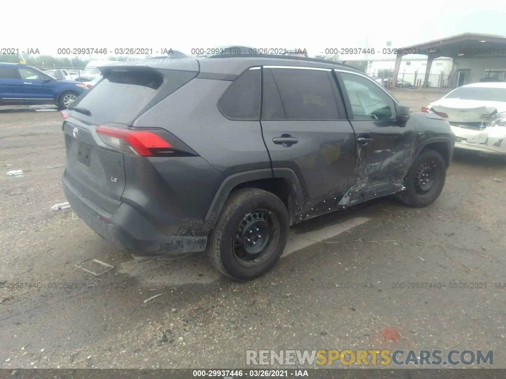 4 Photograph of a damaged car 2T3H1RFV0LC041804 TOYOTA RAV4 2020