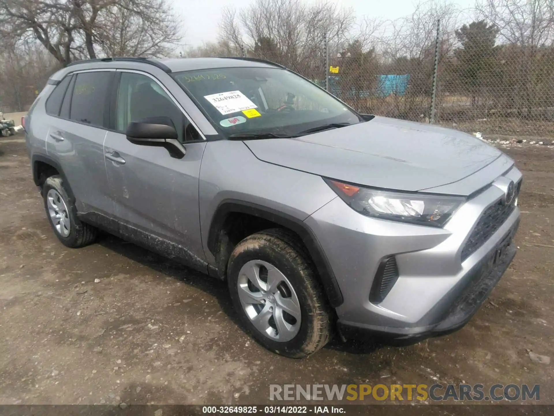 1 Photograph of a damaged car 2T3H1RFV0LC044573 TOYOTA RAV4 2020