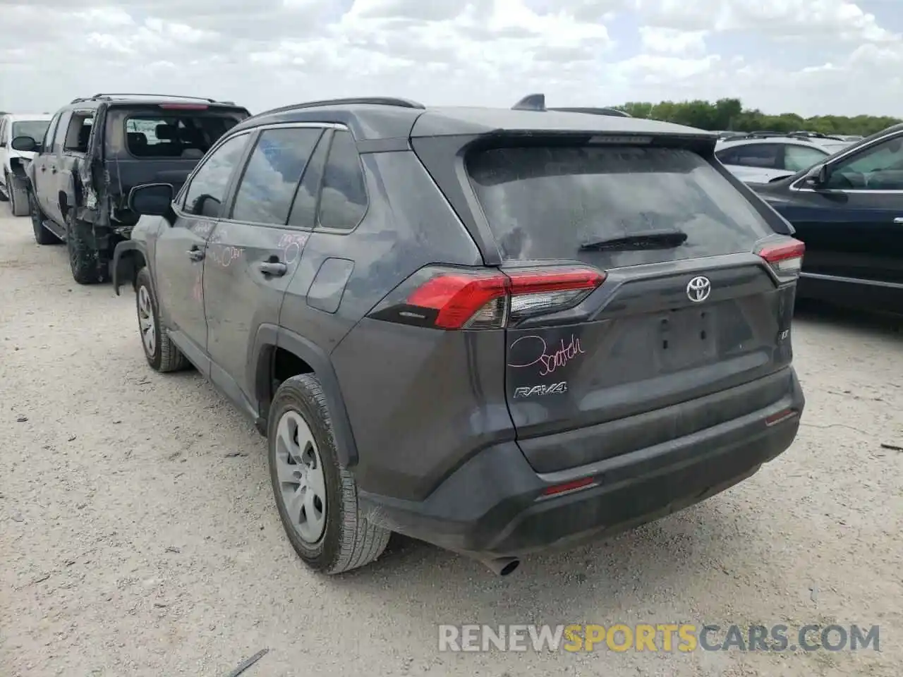 3 Photograph of a damaged car 2T3H1RFV0LC048204 TOYOTA RAV4 2020