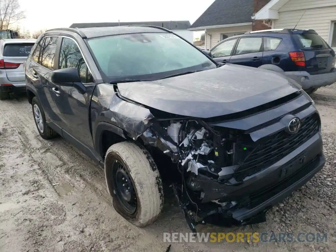 1 Photograph of a damaged car 2T3H1RFV0LC050714 TOYOTA RAV4 2020