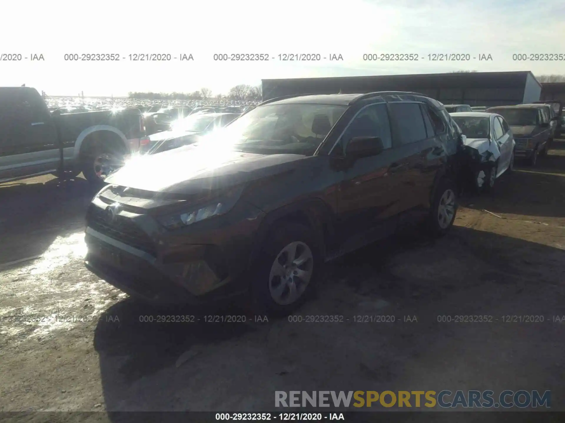 2 Photograph of a damaged car 2T3H1RFV0LC051894 TOYOTA RAV4 2020