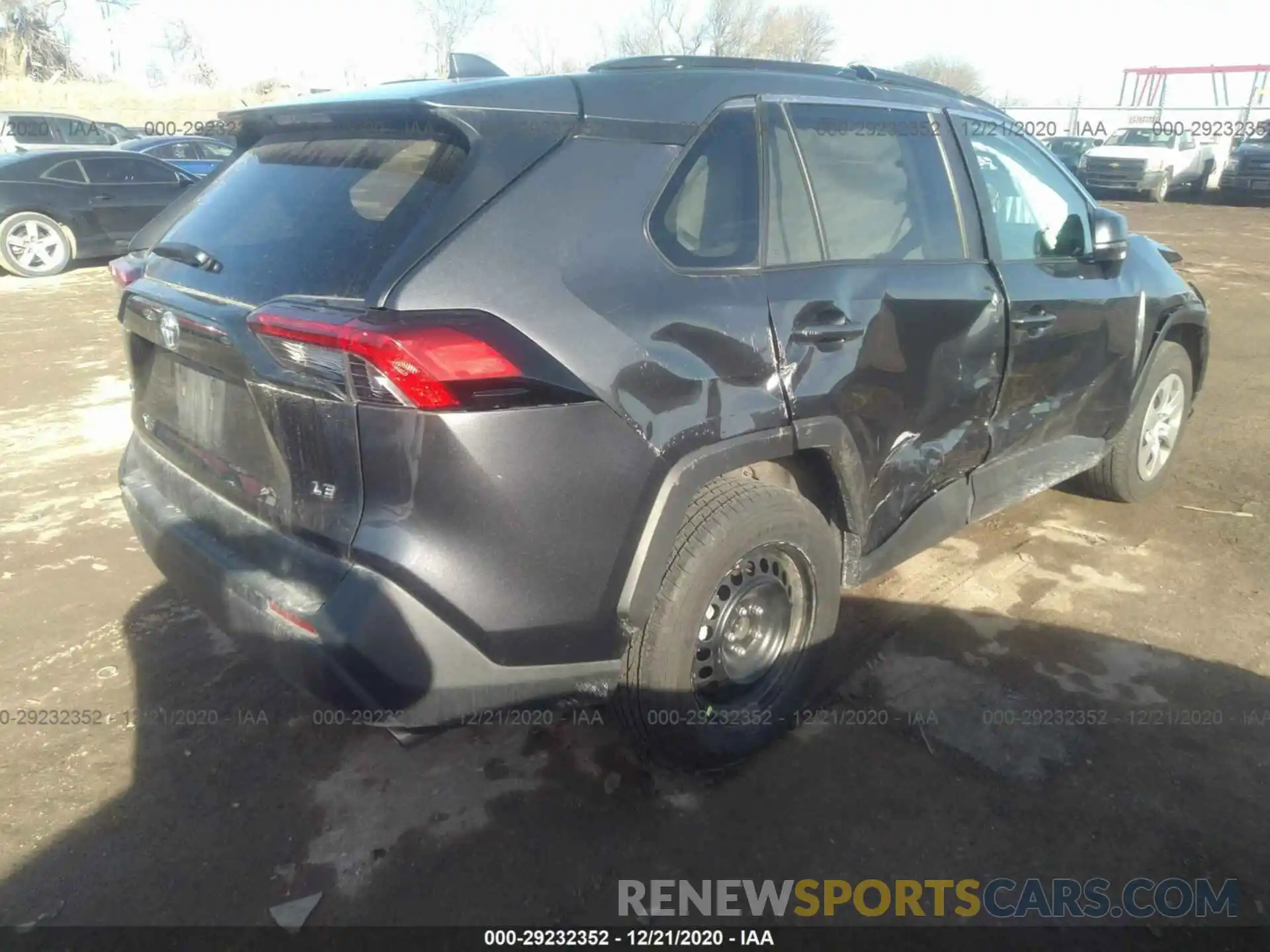 4 Фотография поврежденного автомобиля 2T3H1RFV0LC051894 TOYOTA RAV4 2020