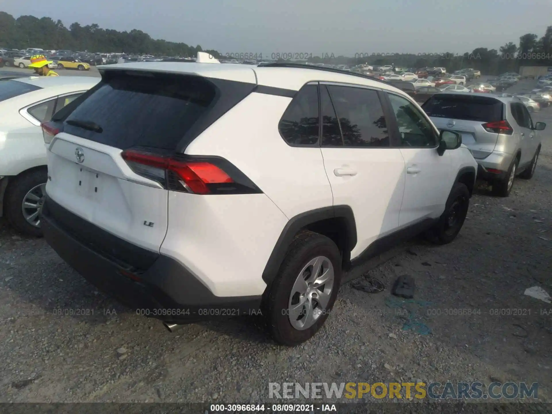 4 Photograph of a damaged car 2T3H1RFV0LC057095 TOYOTA RAV4 2020