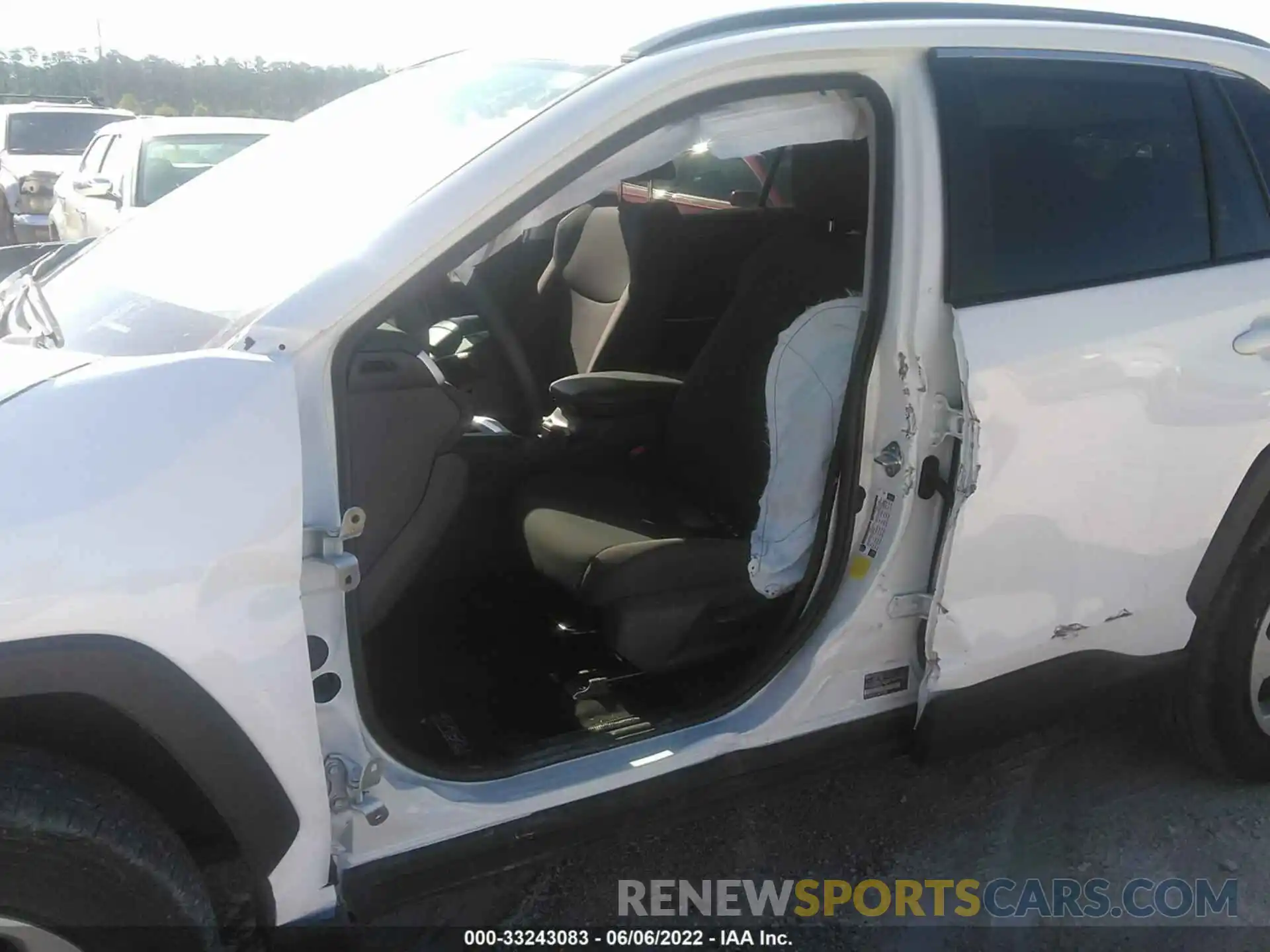 6 Photograph of a damaged car 2T3H1RFV0LC057548 TOYOTA RAV4 2020