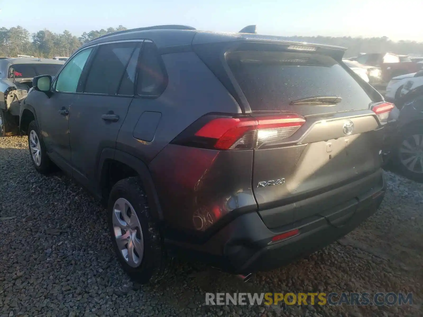 3 Photograph of a damaged car 2T3H1RFV0LC080277 TOYOTA RAV4 2020