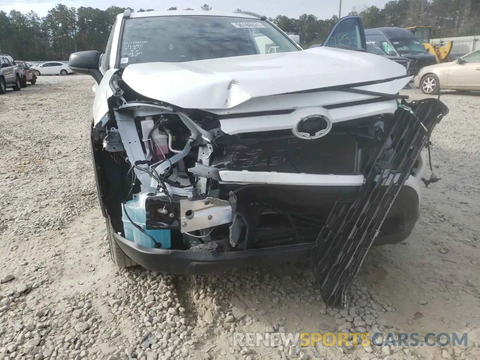 9 Photograph of a damaged car 2T3H1RFV0LW063560 TOYOTA RAV4 2020