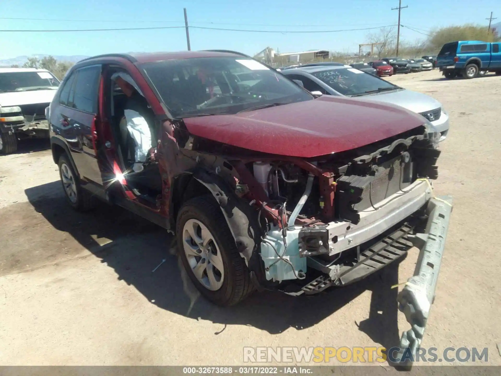 1 Photograph of a damaged car 2T3H1RFV0LW065552 TOYOTA RAV4 2020