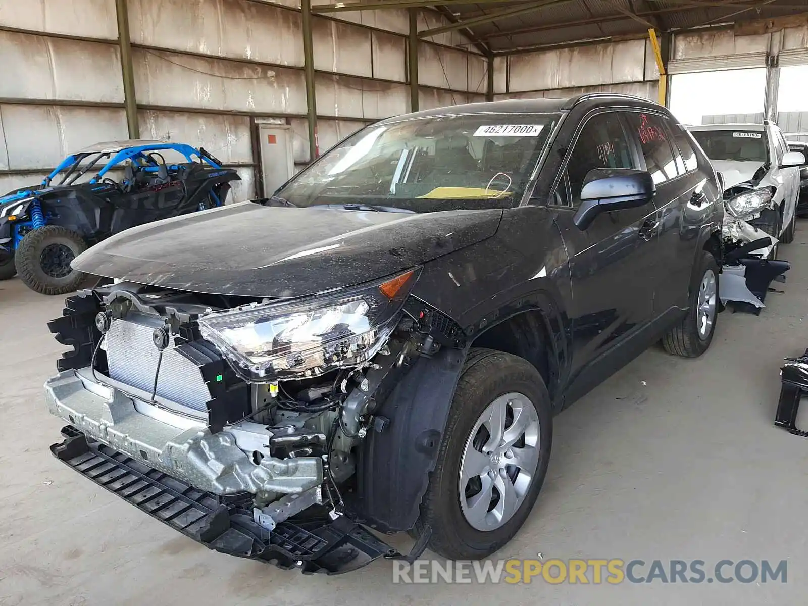 2 Photograph of a damaged car 2T3H1RFV0LW066670 TOYOTA RAV4 2020