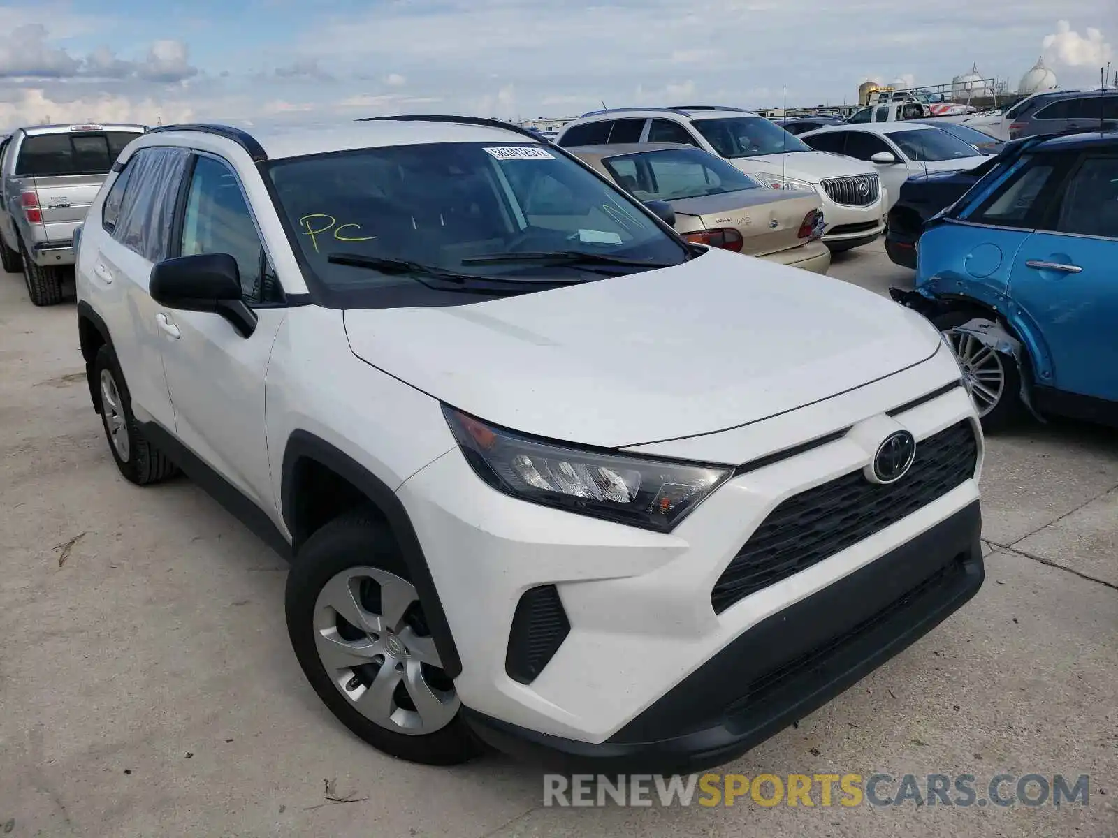 1 Фотография поврежденного автомобиля 2T3H1RFV0LW067401 TOYOTA RAV4 2020