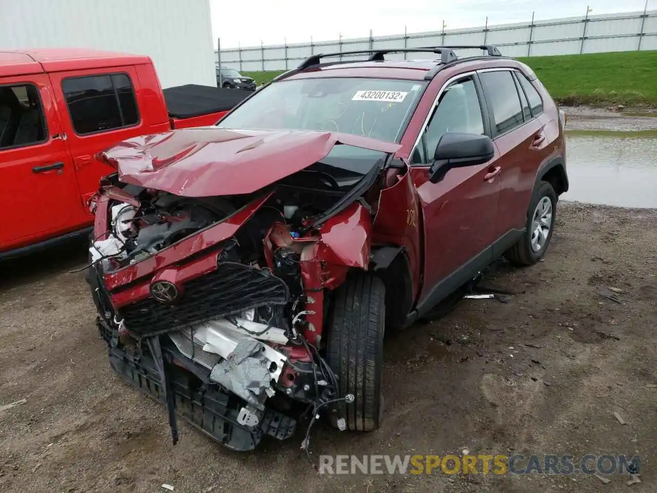 2 Photograph of a damaged car 2T3H1RFV0LW067432 TOYOTA RAV4 2020