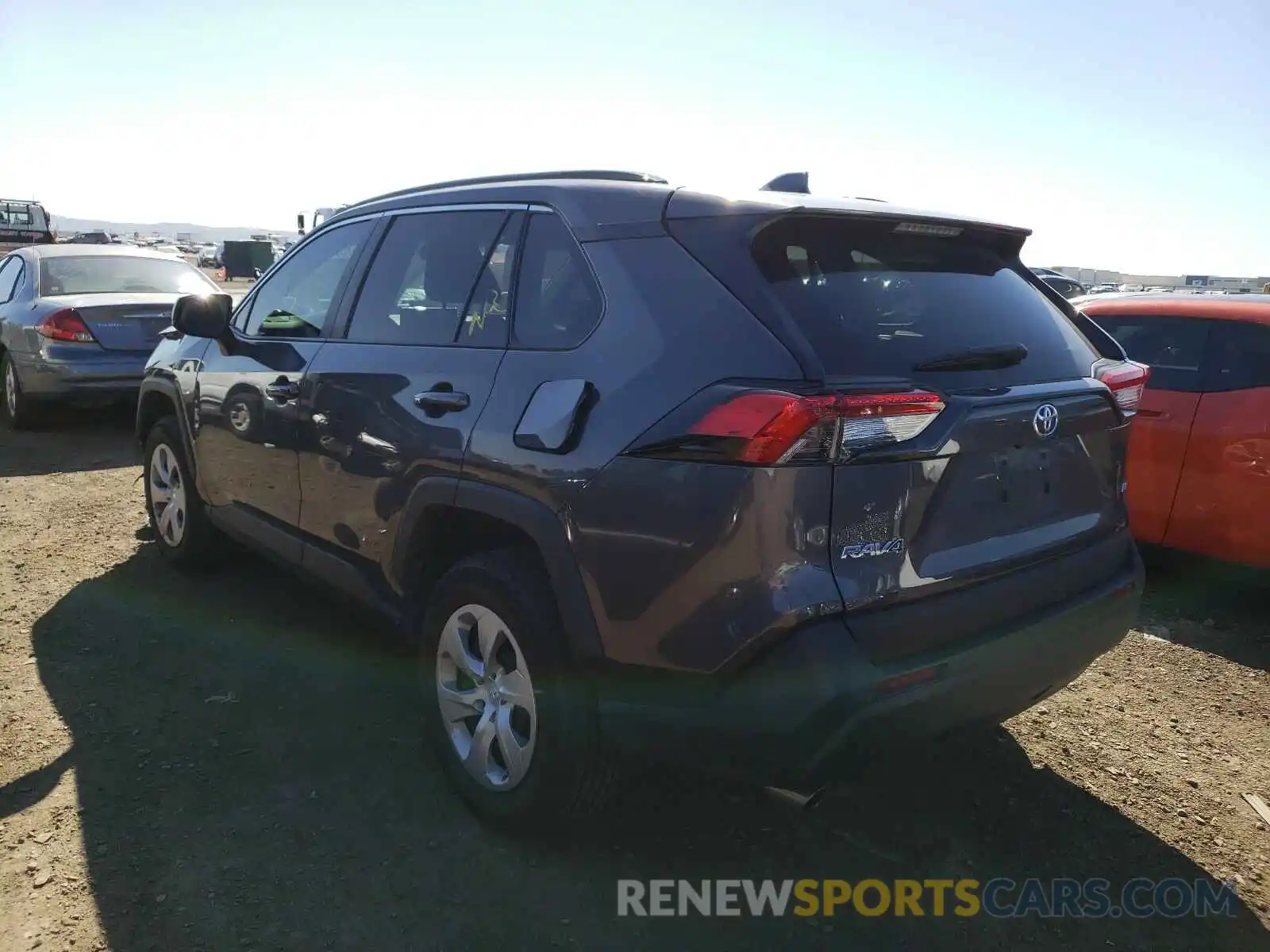 3 Photograph of a damaged car 2T3H1RFV0LW079838 TOYOTA RAV4 2020