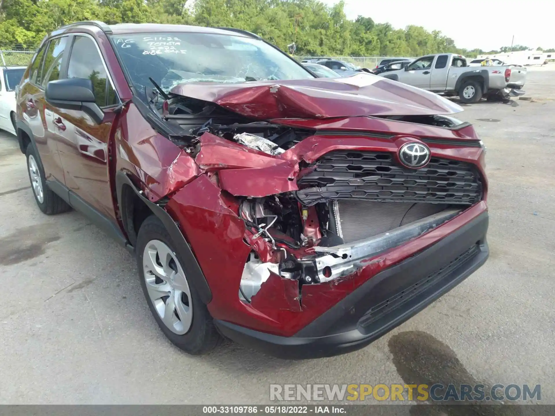 6 Photograph of a damaged car 2T3H1RFV0LW086045 TOYOTA RAV4 2020