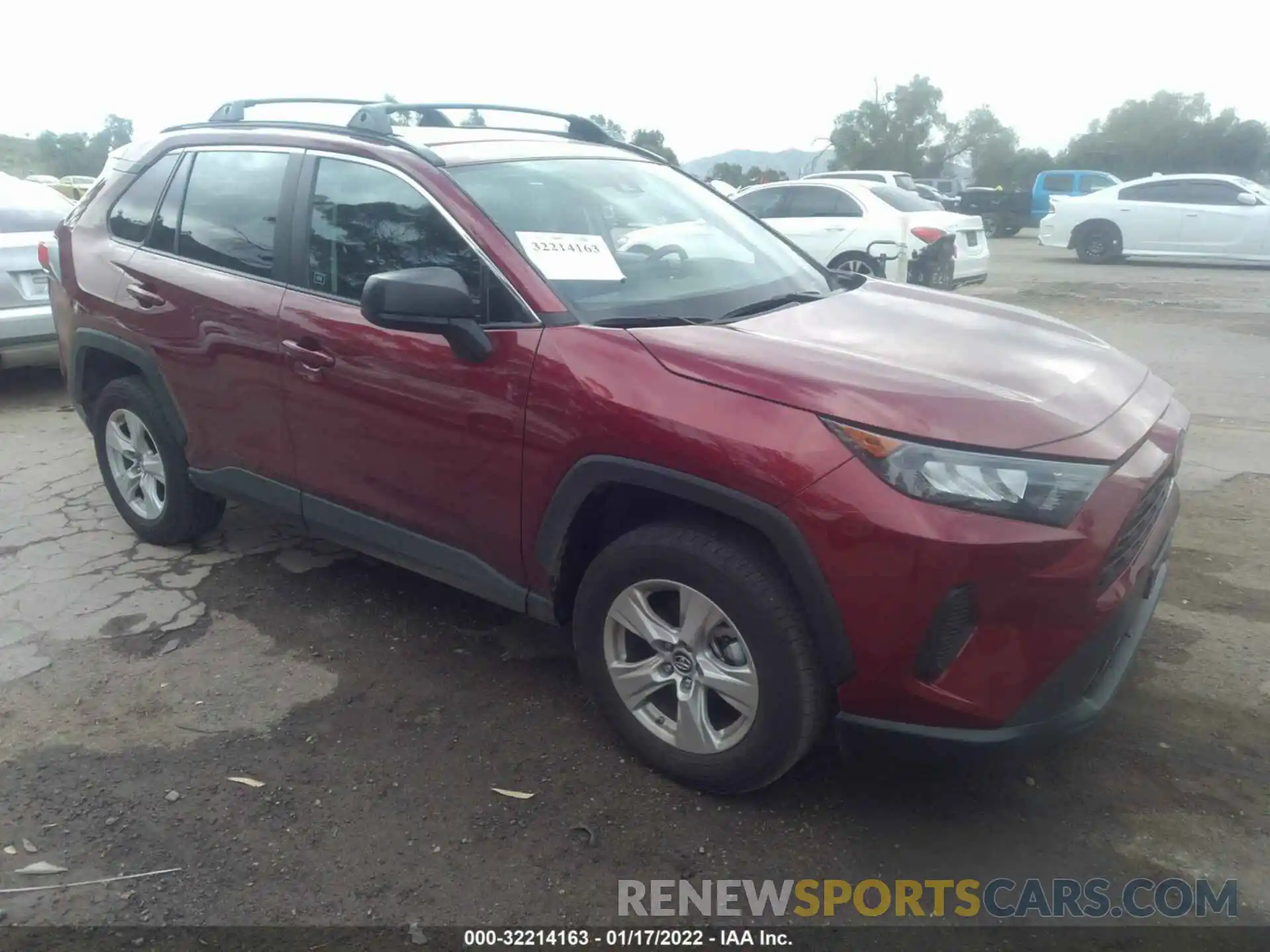 1 Фотография поврежденного автомобиля 2T3H1RFV0LW102650 TOYOTA RAV4 2020