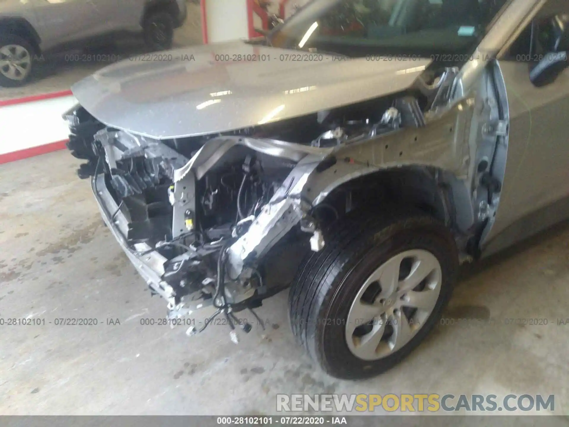 6 Photograph of a damaged car 2T3H1RFV1LC040550 TOYOTA RAV4 2020