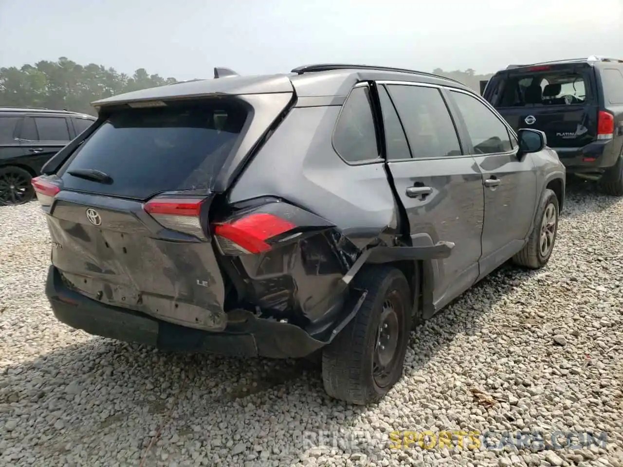 4 Photograph of a damaged car 2T3H1RFV1LC050284 TOYOTA RAV4 2020