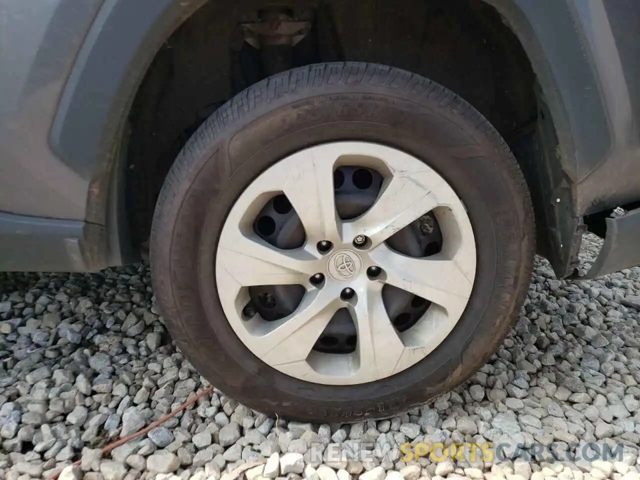 9 Photograph of a damaged car 2T3H1RFV1LC050284 TOYOTA RAV4 2020