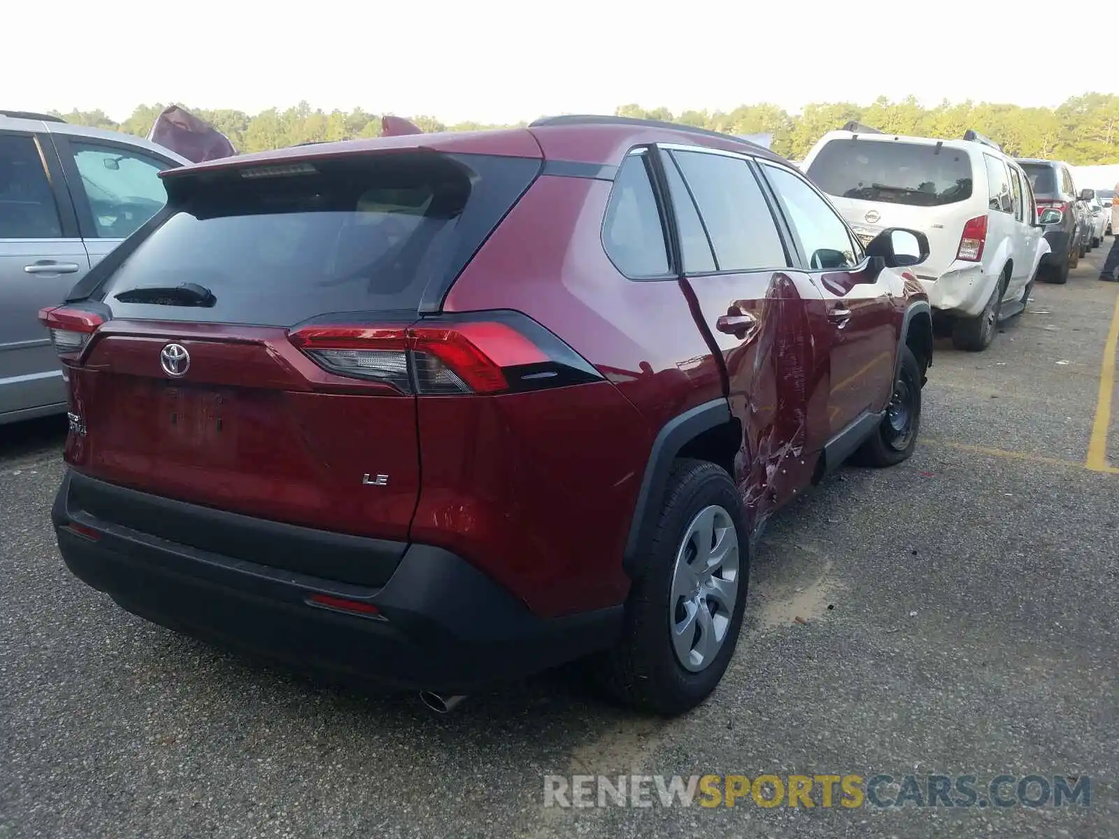 4 Photograph of a damaged car 2T3H1RFV1LC054464 TOYOTA RAV4 2020