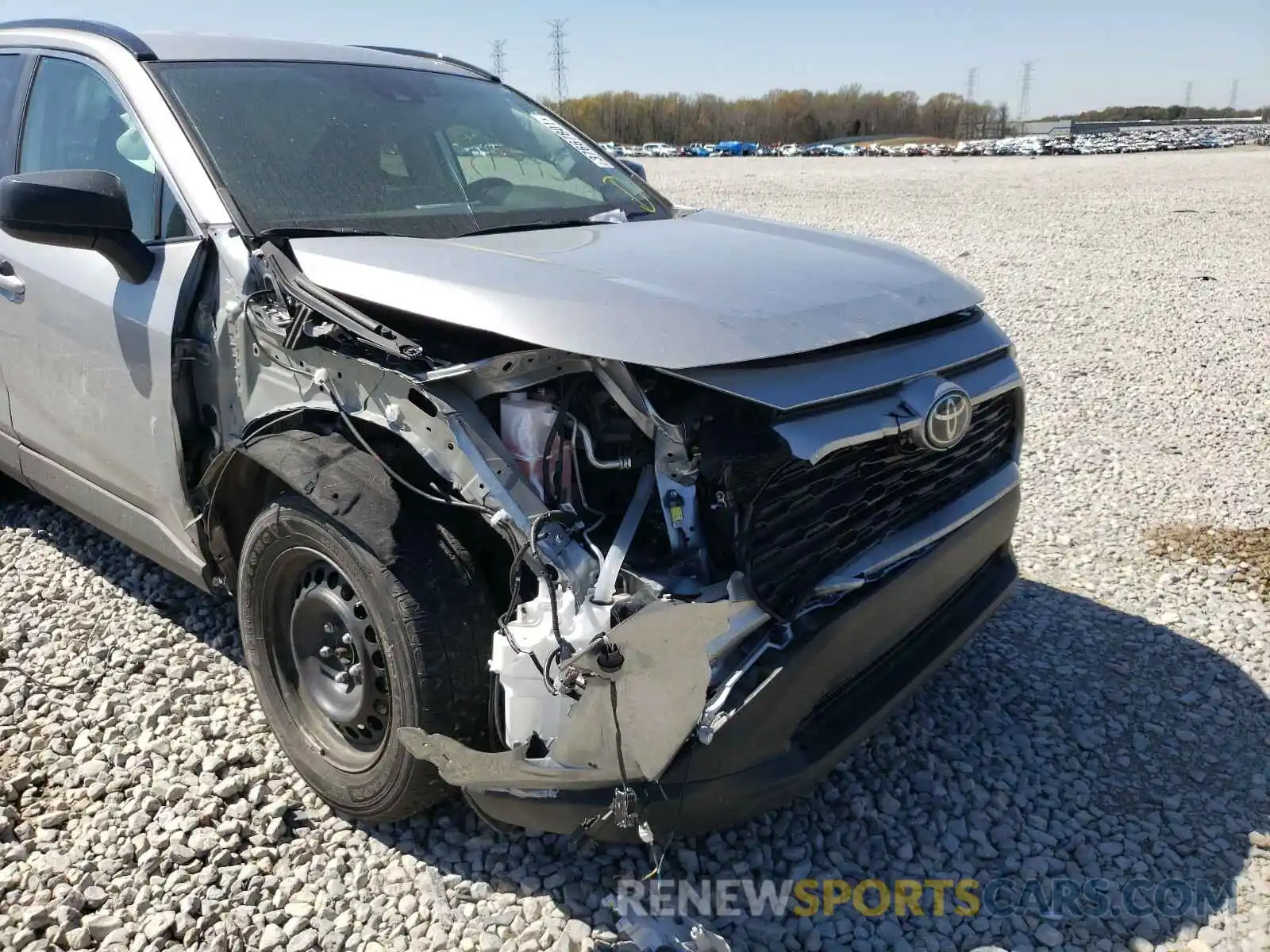 9 Photograph of a damaged car 2T3H1RFV1LC061236 TOYOTA RAV4 2020