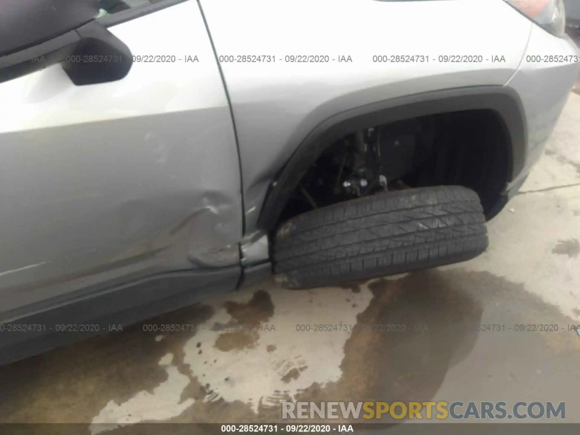 6 Photograph of a damaged car 2T3H1RFV1LC062144 TOYOTA RAV4 2020