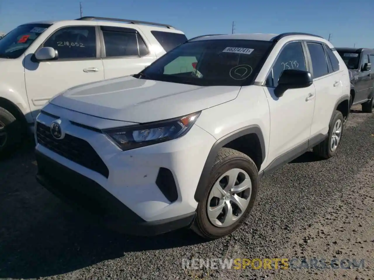 2 Photograph of a damaged car 2T3H1RFV1LC063391 TOYOTA RAV4 2020