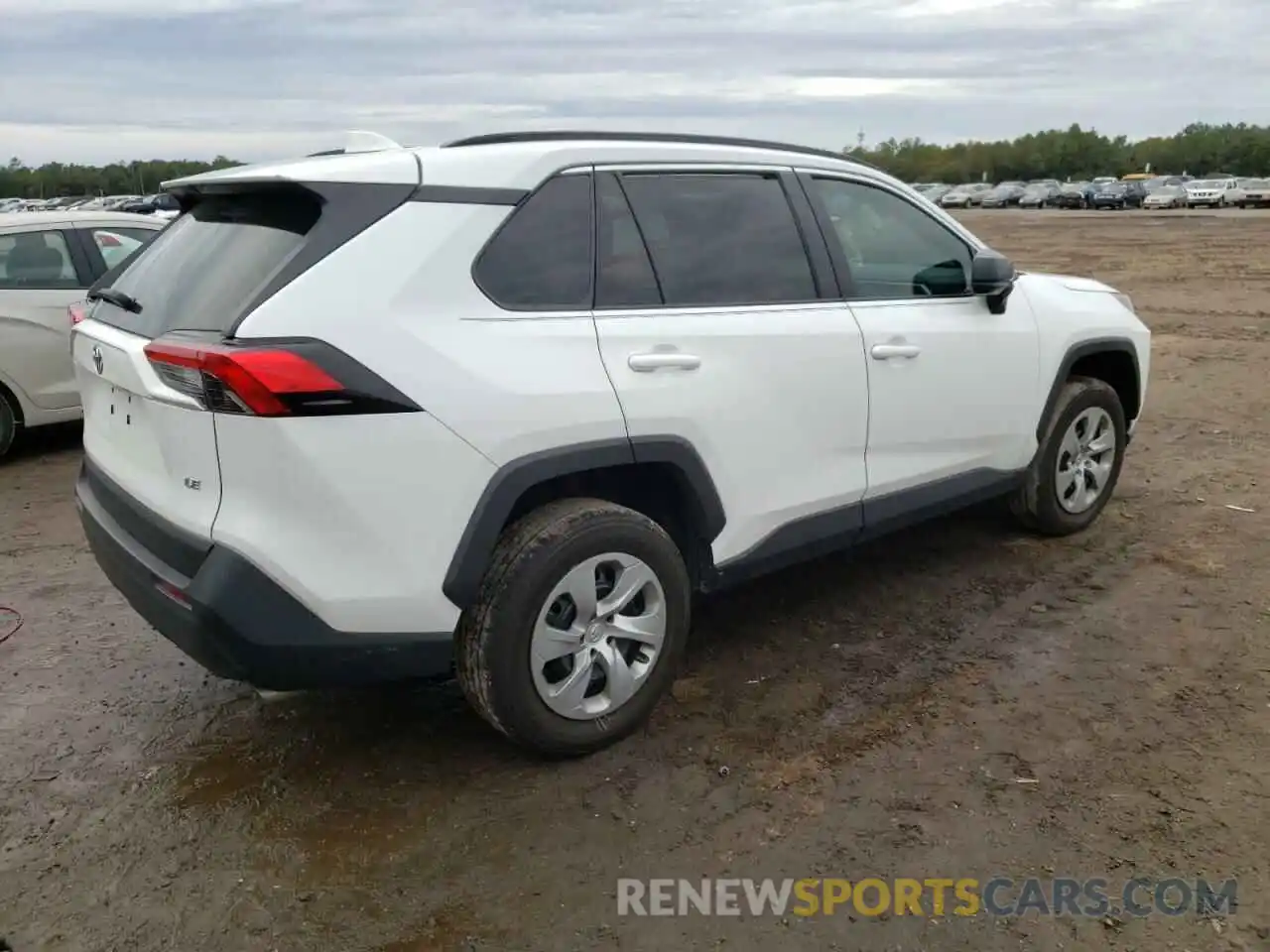 4 Photograph of a damaged car 2T3H1RFV1LC063391 TOYOTA RAV4 2020