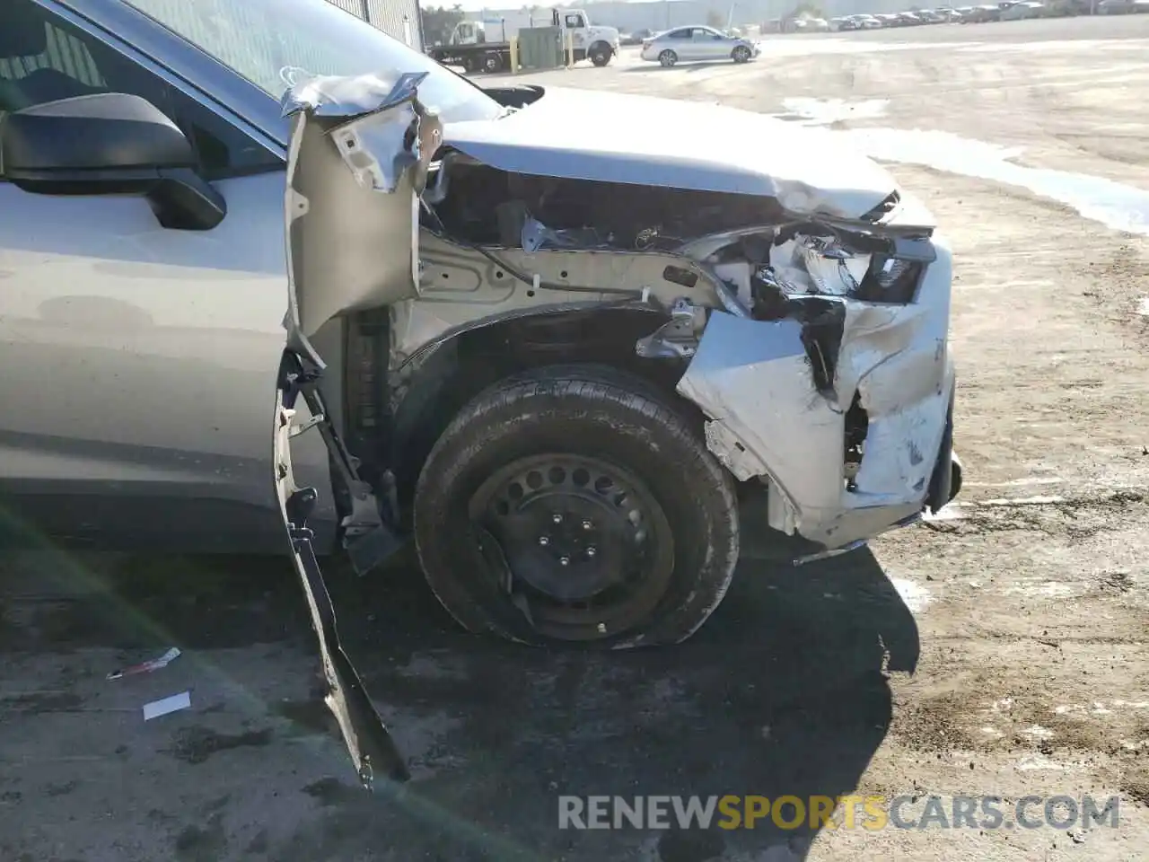 9 Photograph of a damaged car 2T3H1RFV1LC064590 TOYOTA RAV4 2020