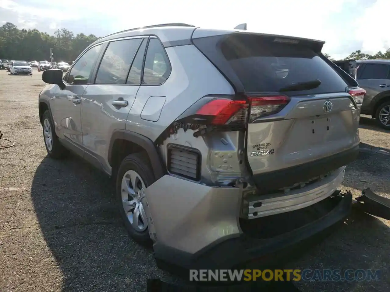 3 Photograph of a damaged car 2T3H1RFV1LC065254 TOYOTA RAV4 2020