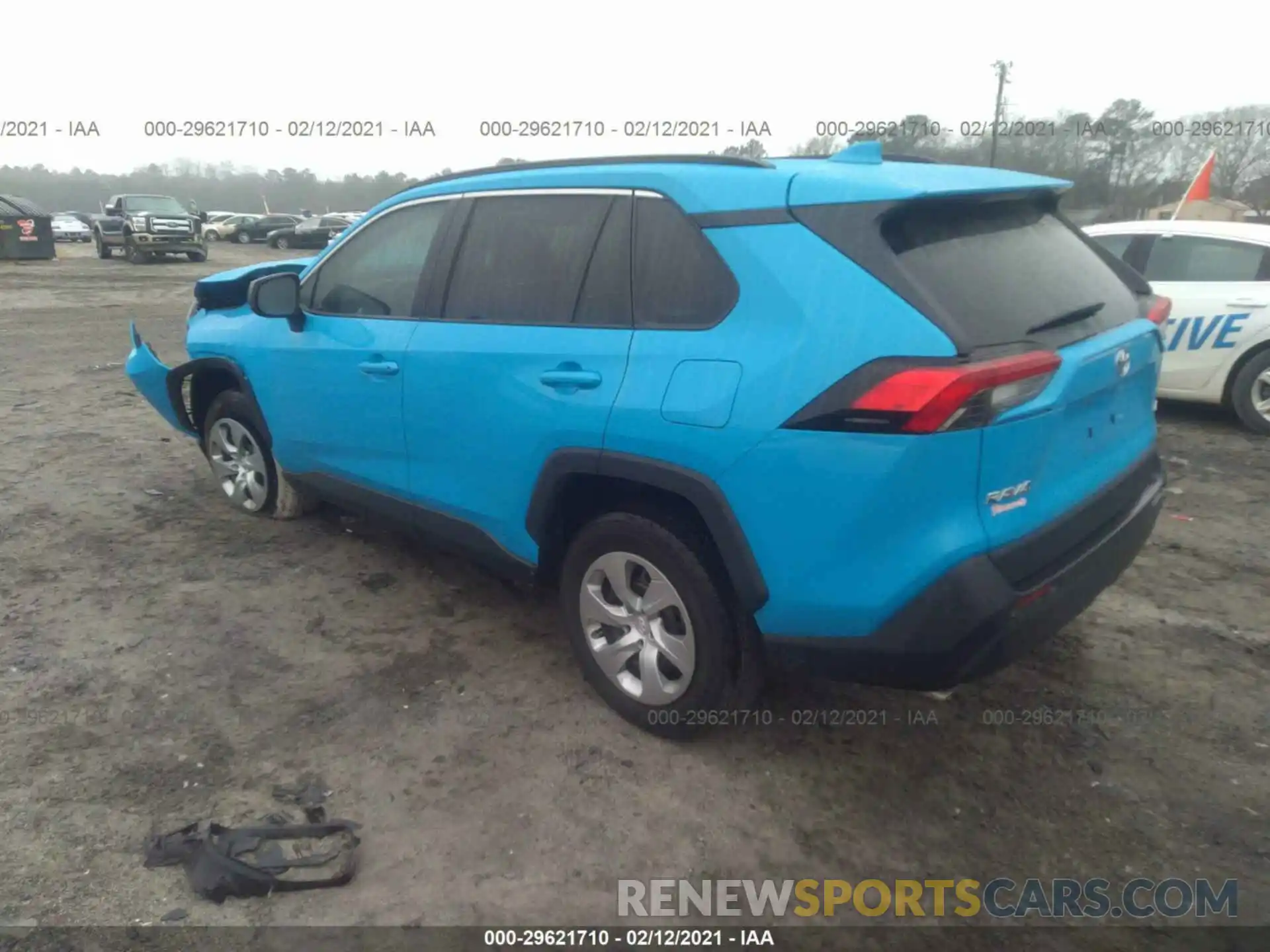 3 Фотография поврежденного автомобиля 2T3H1RFV1LC067912 TOYOTA RAV4 2020