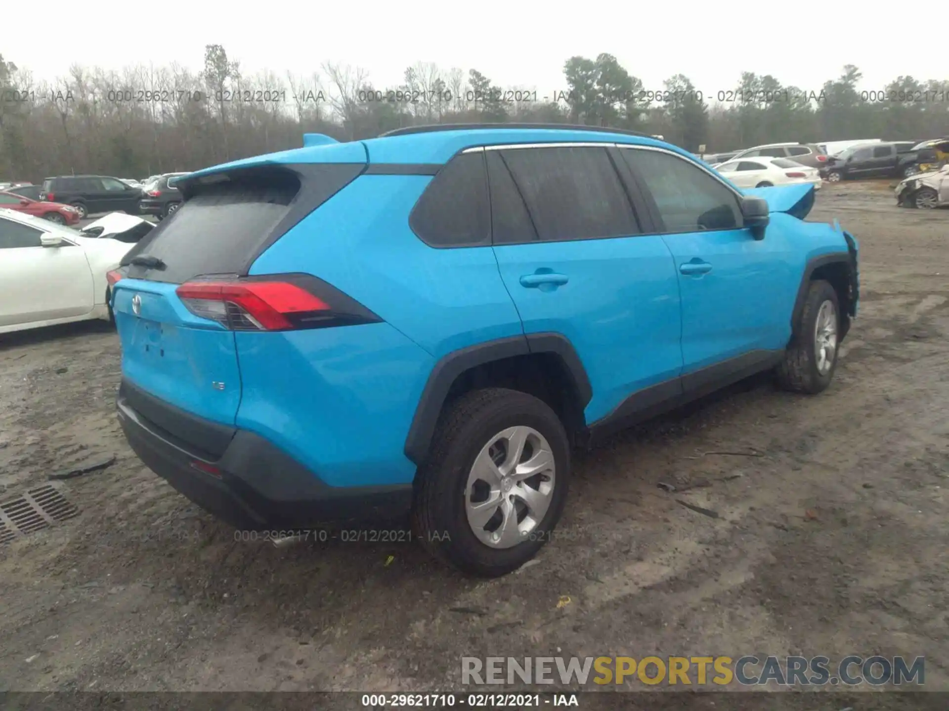 4 Photograph of a damaged car 2T3H1RFV1LC067912 TOYOTA RAV4 2020