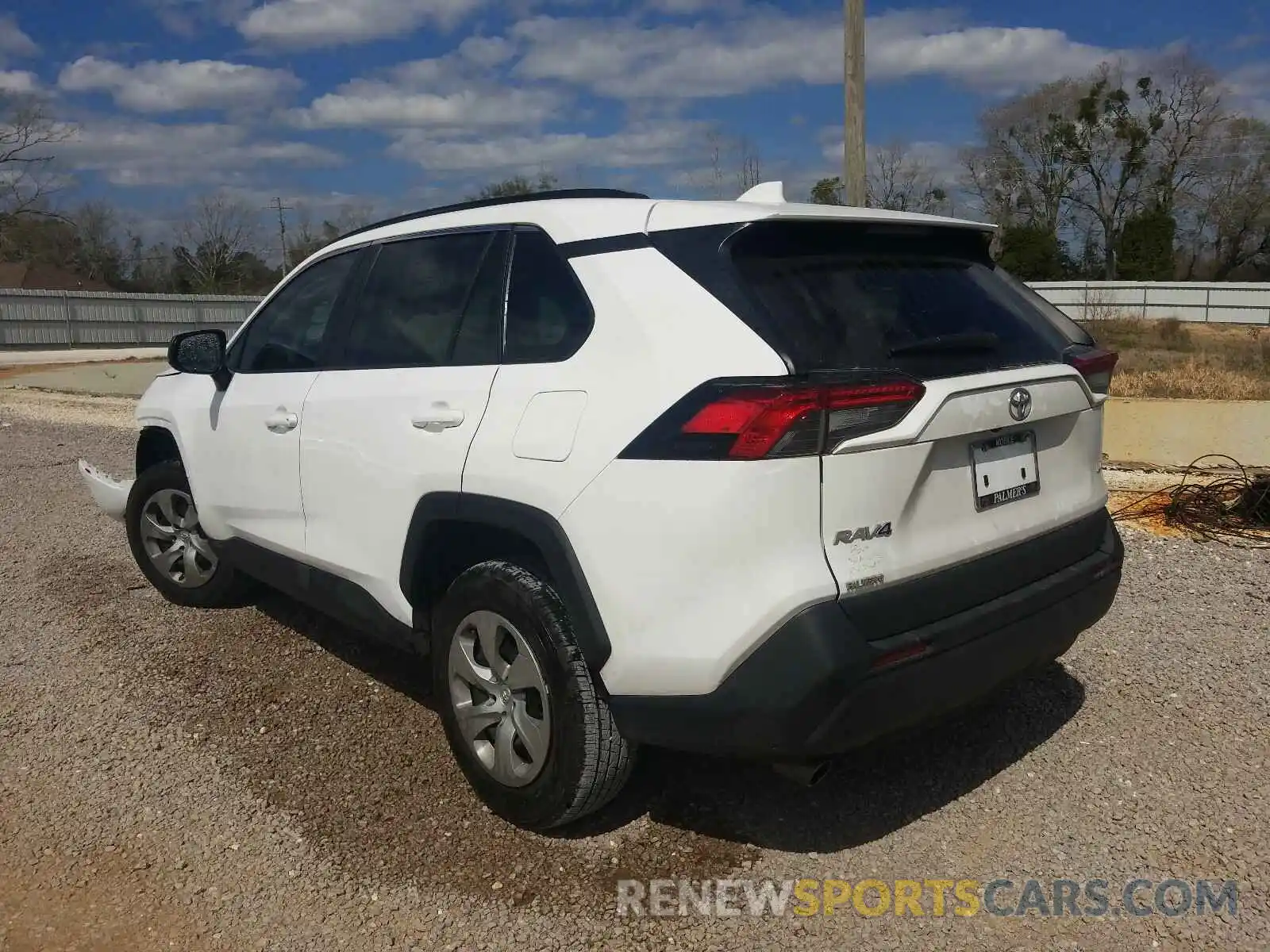 3 Photograph of a damaged car 2T3H1RFV1LC076884 TOYOTA RAV4 2020