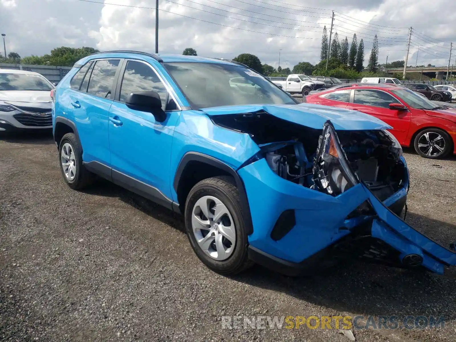 1 Photograph of a damaged car 2T3H1RFV1LC081017 TOYOTA RAV4 2020