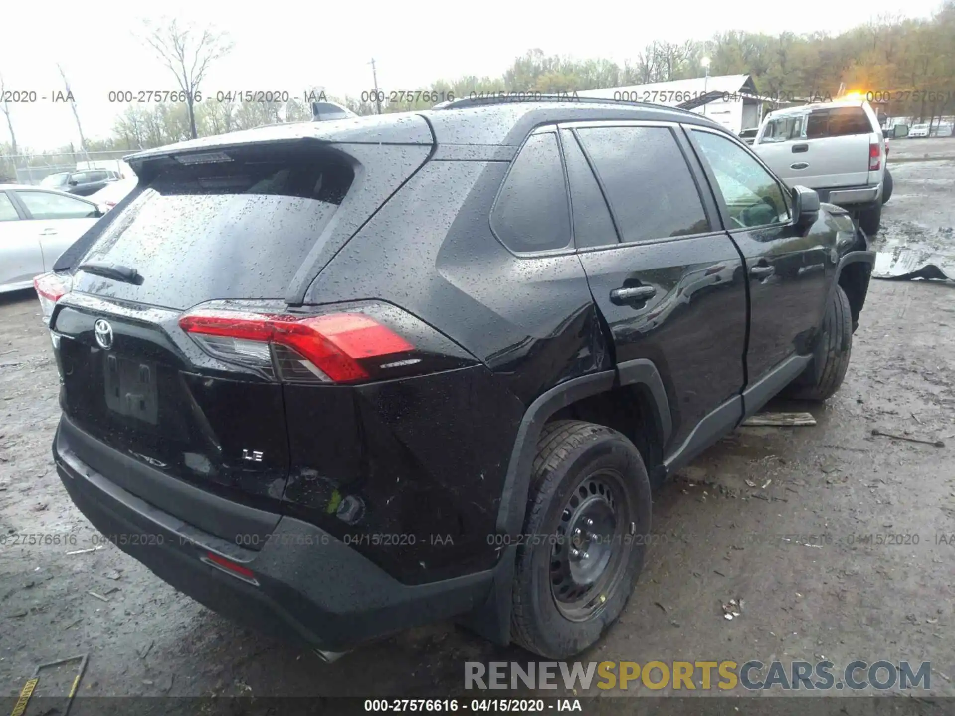 4 Photograph of a damaged car 2T3H1RFV1LW062045 TOYOTA RAV4 2020