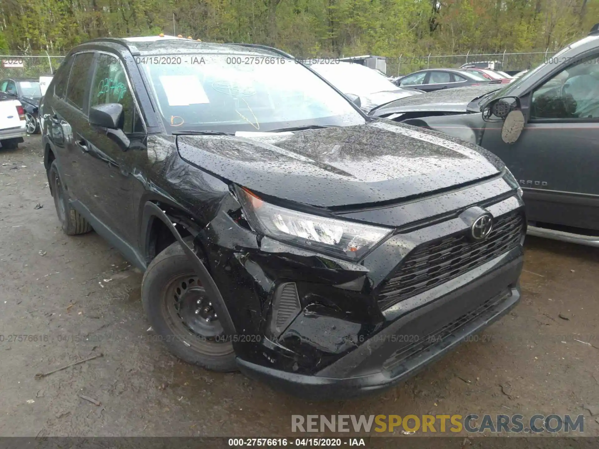 6 Photograph of a damaged car 2T3H1RFV1LW062045 TOYOTA RAV4 2020