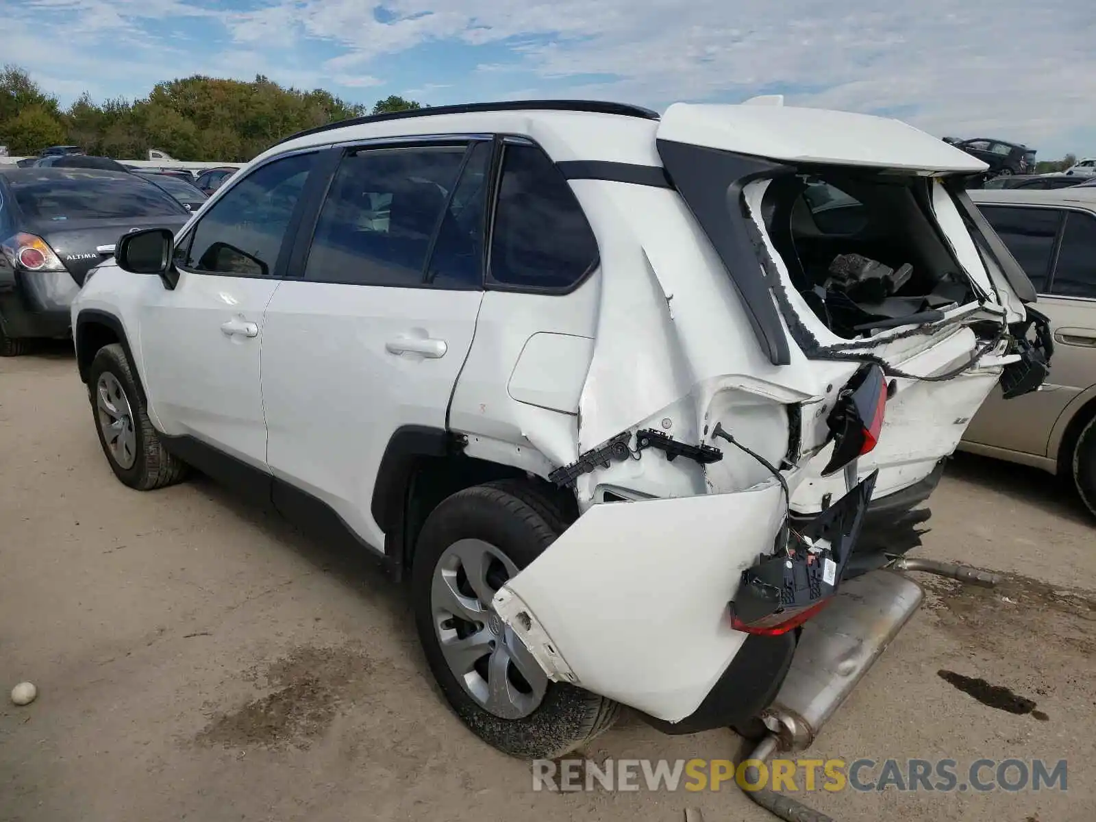 3 Photograph of a damaged car 2T3H1RFV1LW067021 TOYOTA RAV4 2020