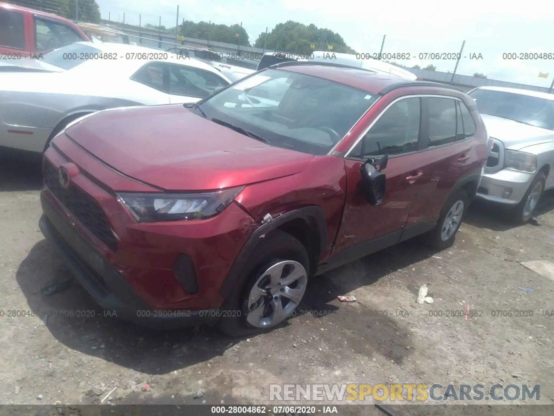 2 Photograph of a damaged car 2T3H1RFV1LW071795 TOYOTA RAV4 2020