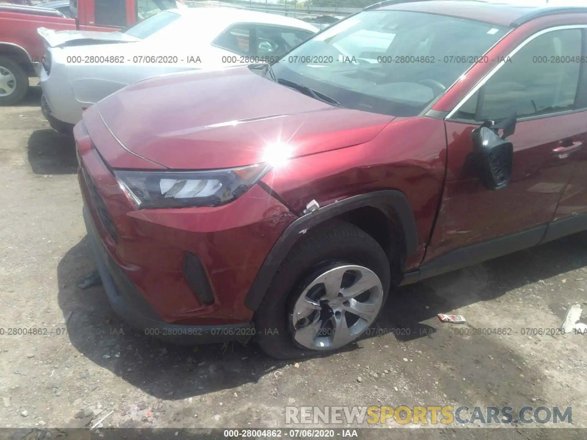 6 Photograph of a damaged car 2T3H1RFV1LW071795 TOYOTA RAV4 2020