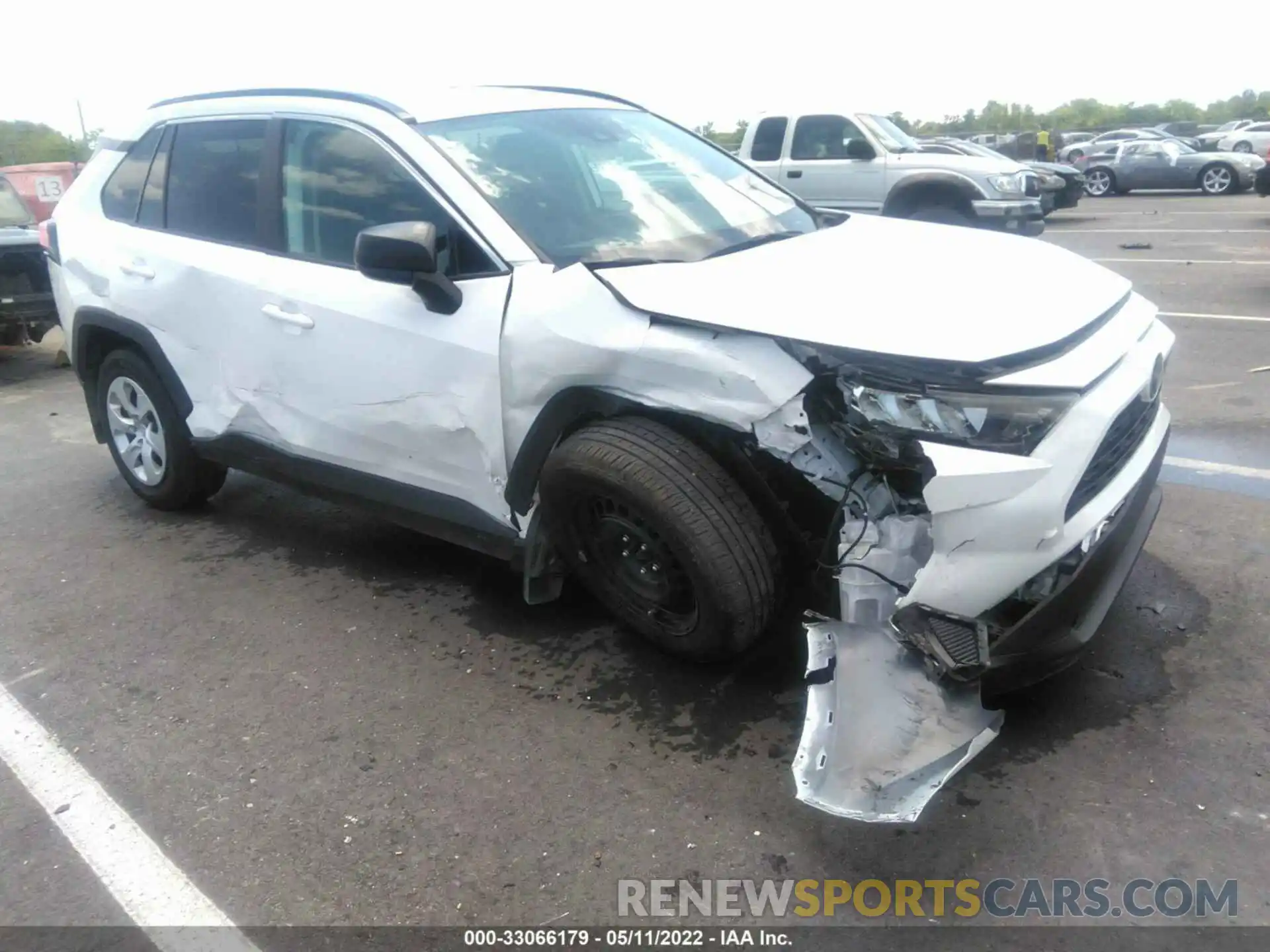 6 Photograph of a damaged car 2T3H1RFV1LW085468 TOYOTA RAV4 2020