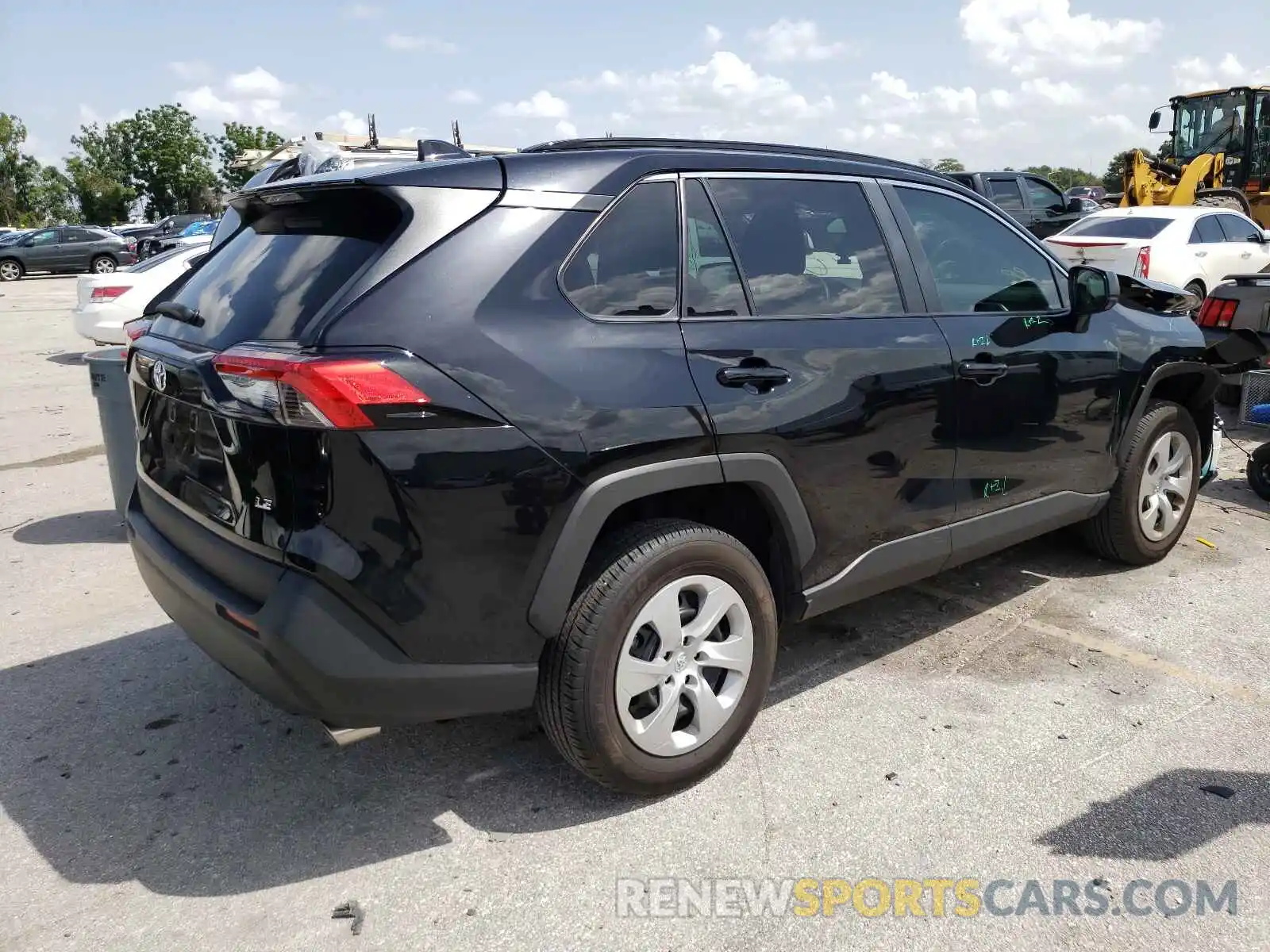 4 Photograph of a damaged car 2T3H1RFV1LW092792 TOYOTA RAV4 2020