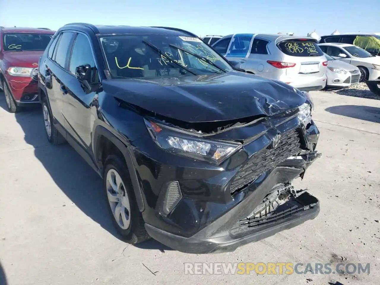 1 Photograph of a damaged car 2T3H1RFV1LW095238 TOYOTA RAV4 2020