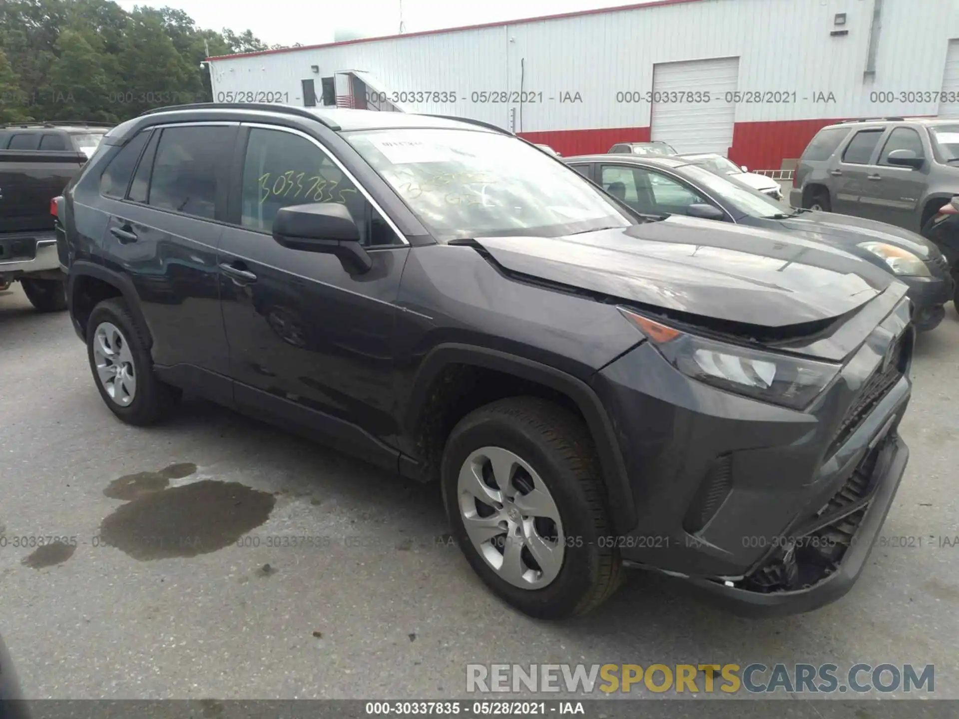 1 Photograph of a damaged car 2T3H1RFV1LW103581 TOYOTA RAV4 2020