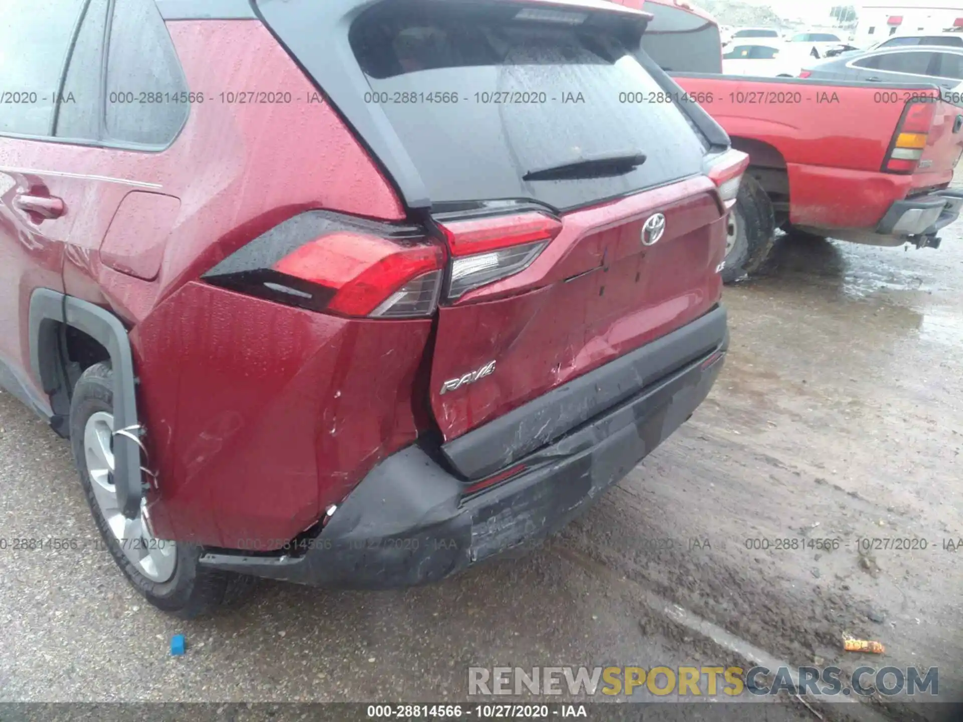 6 Photograph of a damaged car 2T3H1RFV2LC035633 TOYOTA RAV4 2020