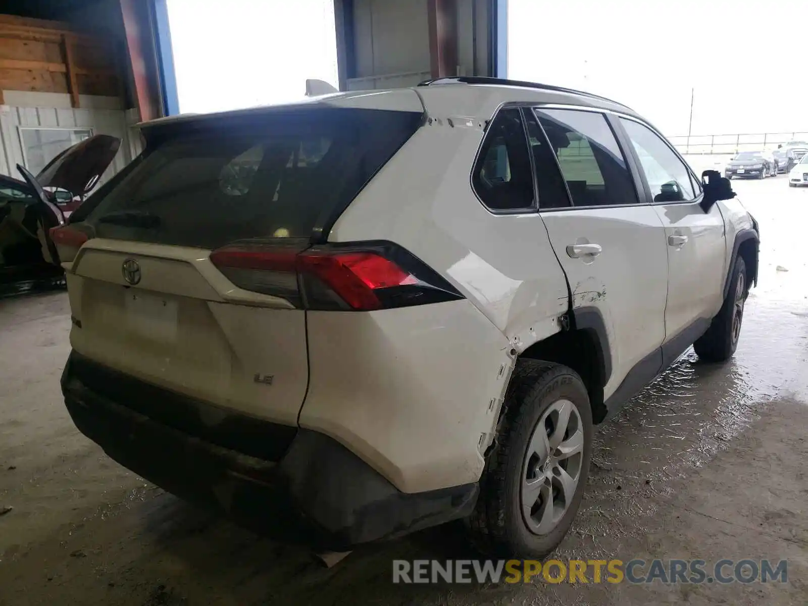 4 Photograph of a damaged car 2T3H1RFV2LC038449 TOYOTA RAV4 2020