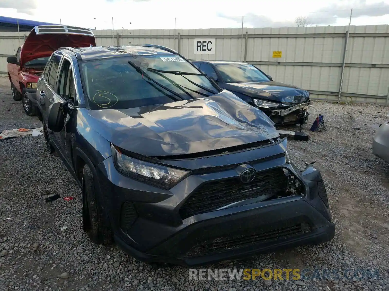 1 Photograph of a damaged car 2T3H1RFV2LC039620 TOYOTA RAV4 2020