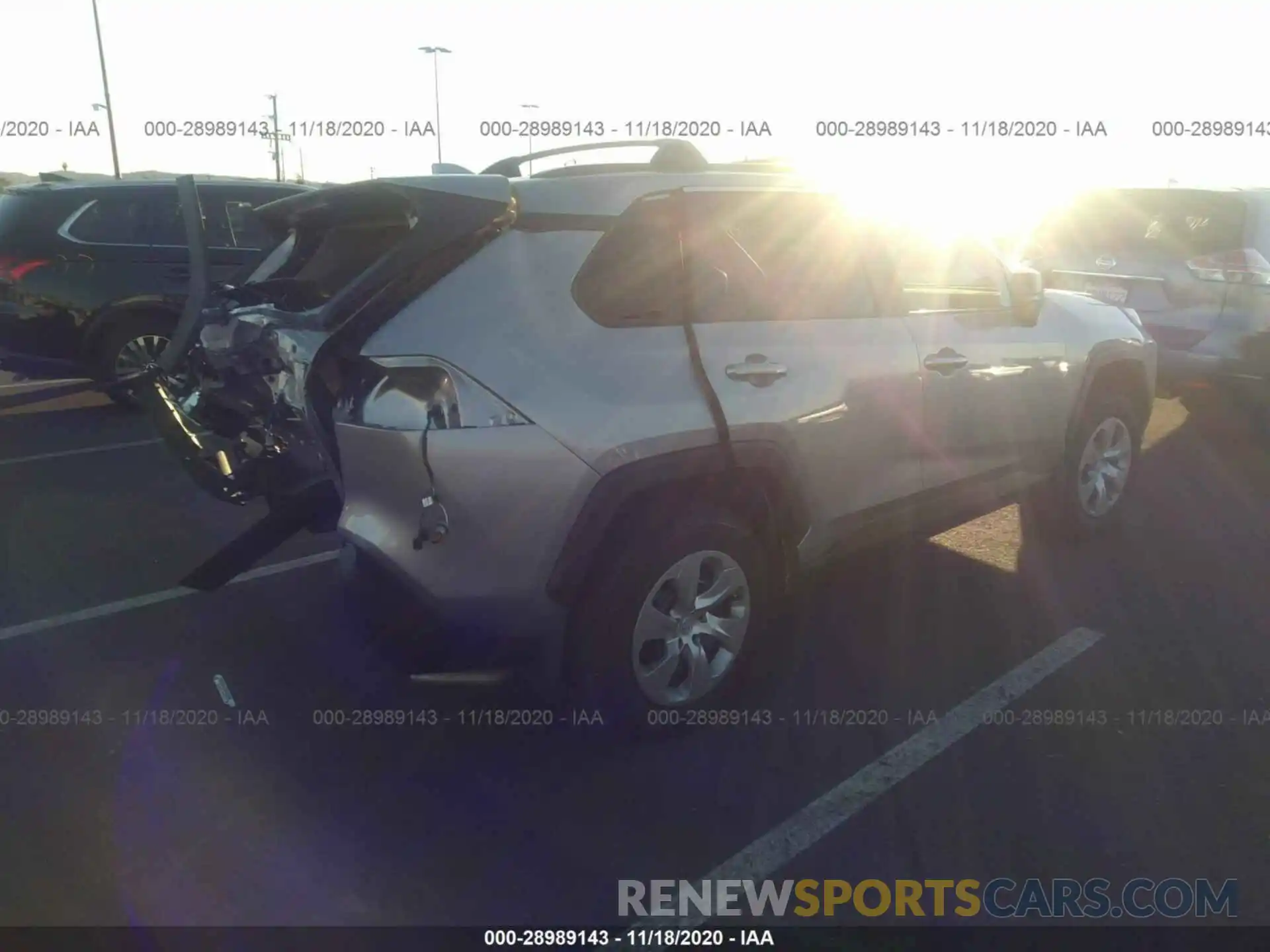 4 Photograph of a damaged car 2T3H1RFV2LC039777 TOYOTA RAV4 2020