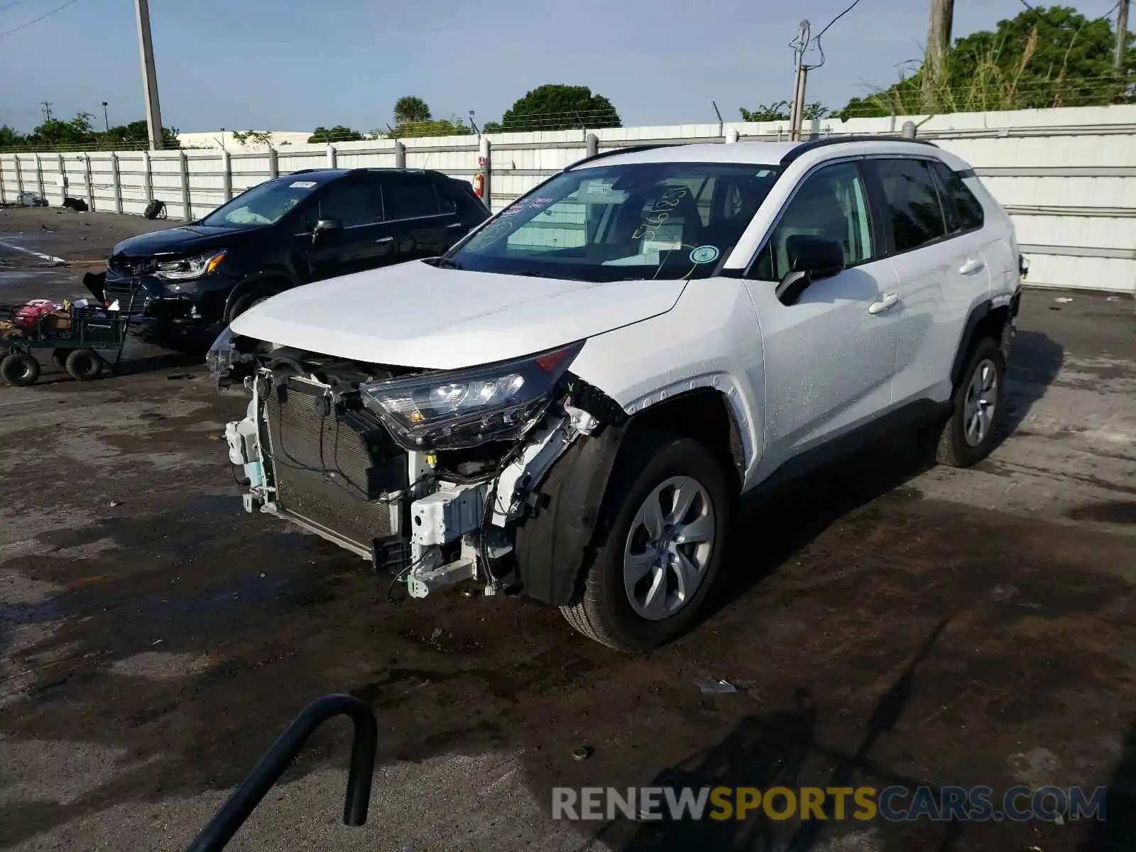 2 Photograph of a damaged car 2T3H1RFV2LC041481 TOYOTA RAV4 2020