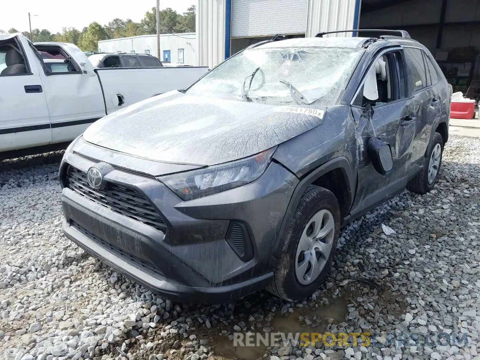 2 Photograph of a damaged car 2T3H1RFV2LC042744 TOYOTA RAV4 2020