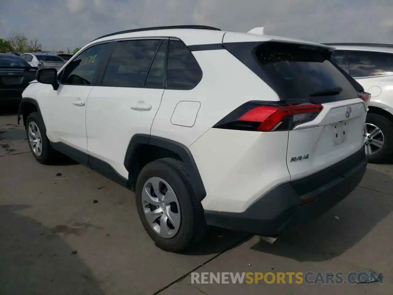 3 Photograph of a damaged car 2T3H1RFV2LC044641 TOYOTA RAV4 2020