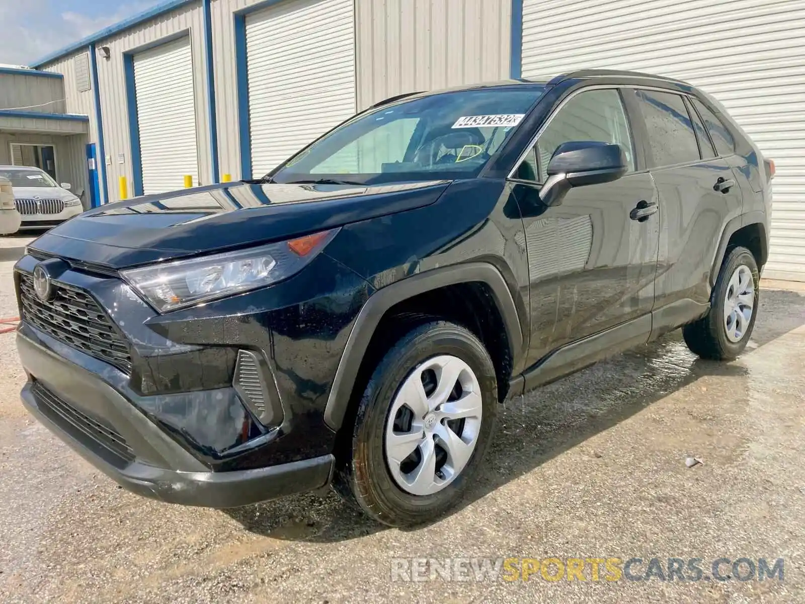 2 Photograph of a damaged car 2T3H1RFV2LC047958 TOYOTA RAV4 2020