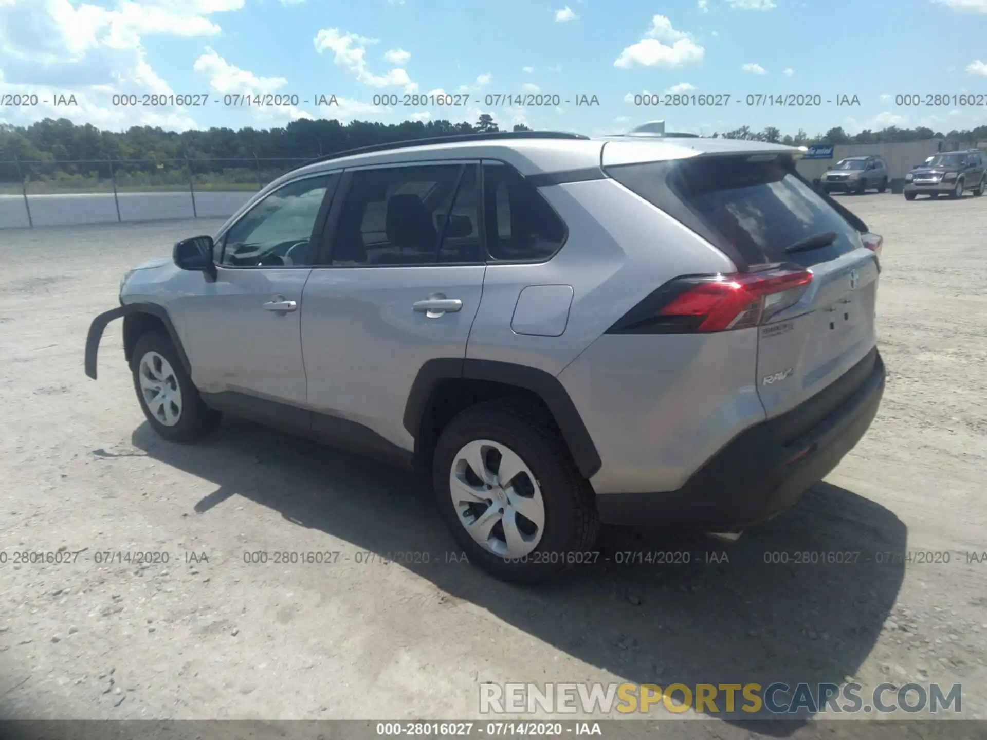 3 Photograph of a damaged car 2T3H1RFV2LC050116 TOYOTA RAV4 2020