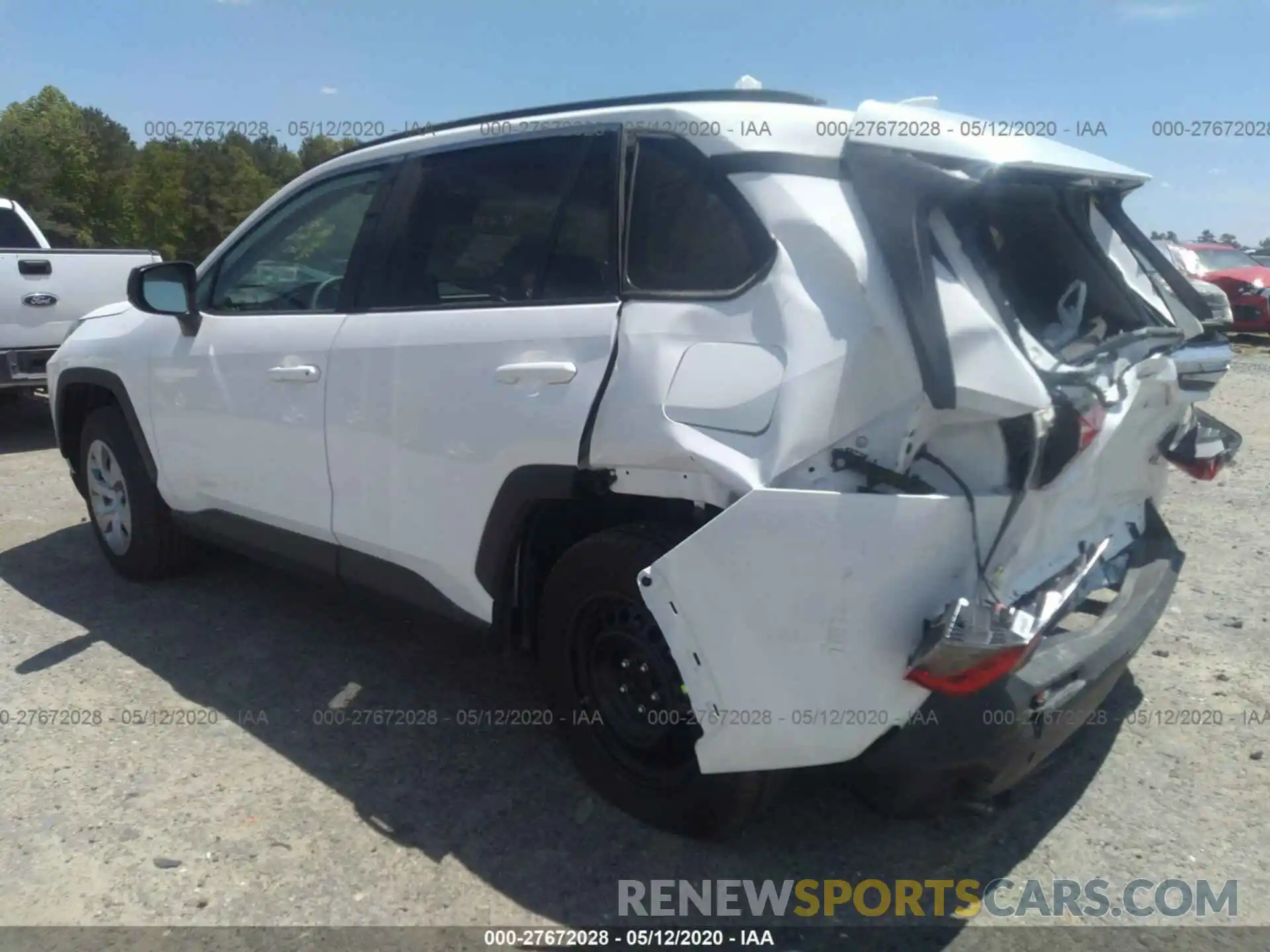 3 Photograph of a damaged car 2T3H1RFV2LC050262 TOYOTA RAV4 2020